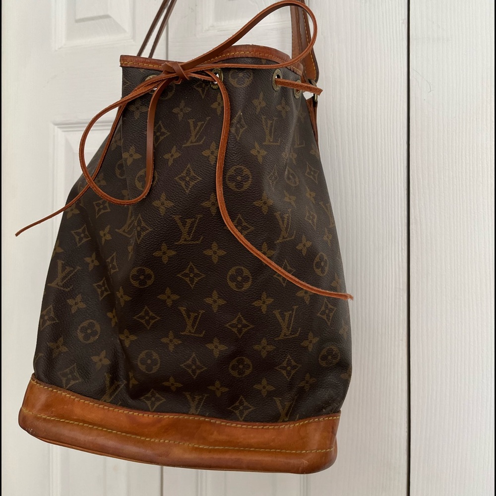 AUTHENTIC Louis Vuitton Brown Canvas Large Nor Monogram Drawstring Bucket Bag
